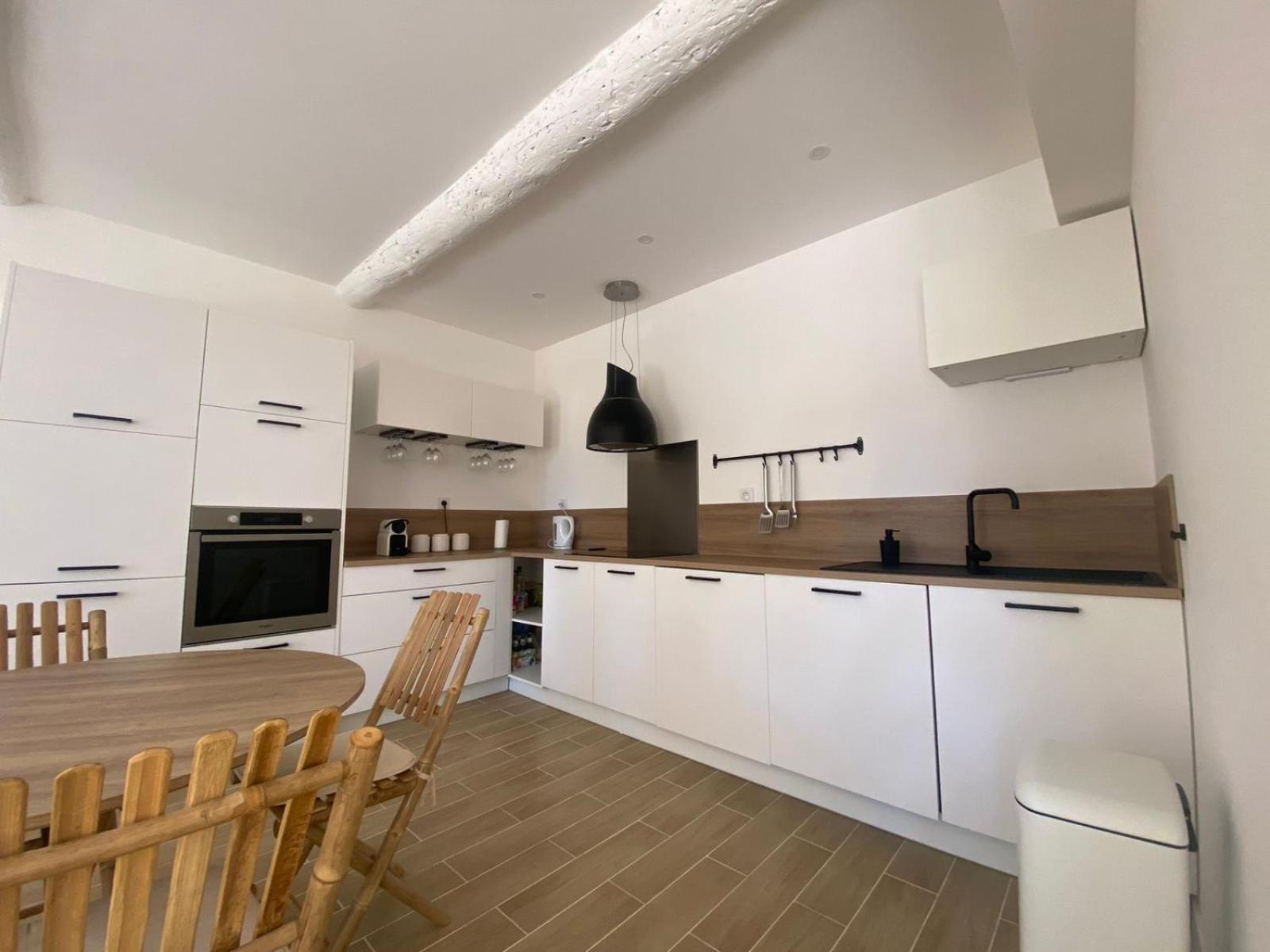 Appartement De Standing Dans Une Bastide Aixoise آيكس أومبروفينس المظهر الخارجي الصورة
