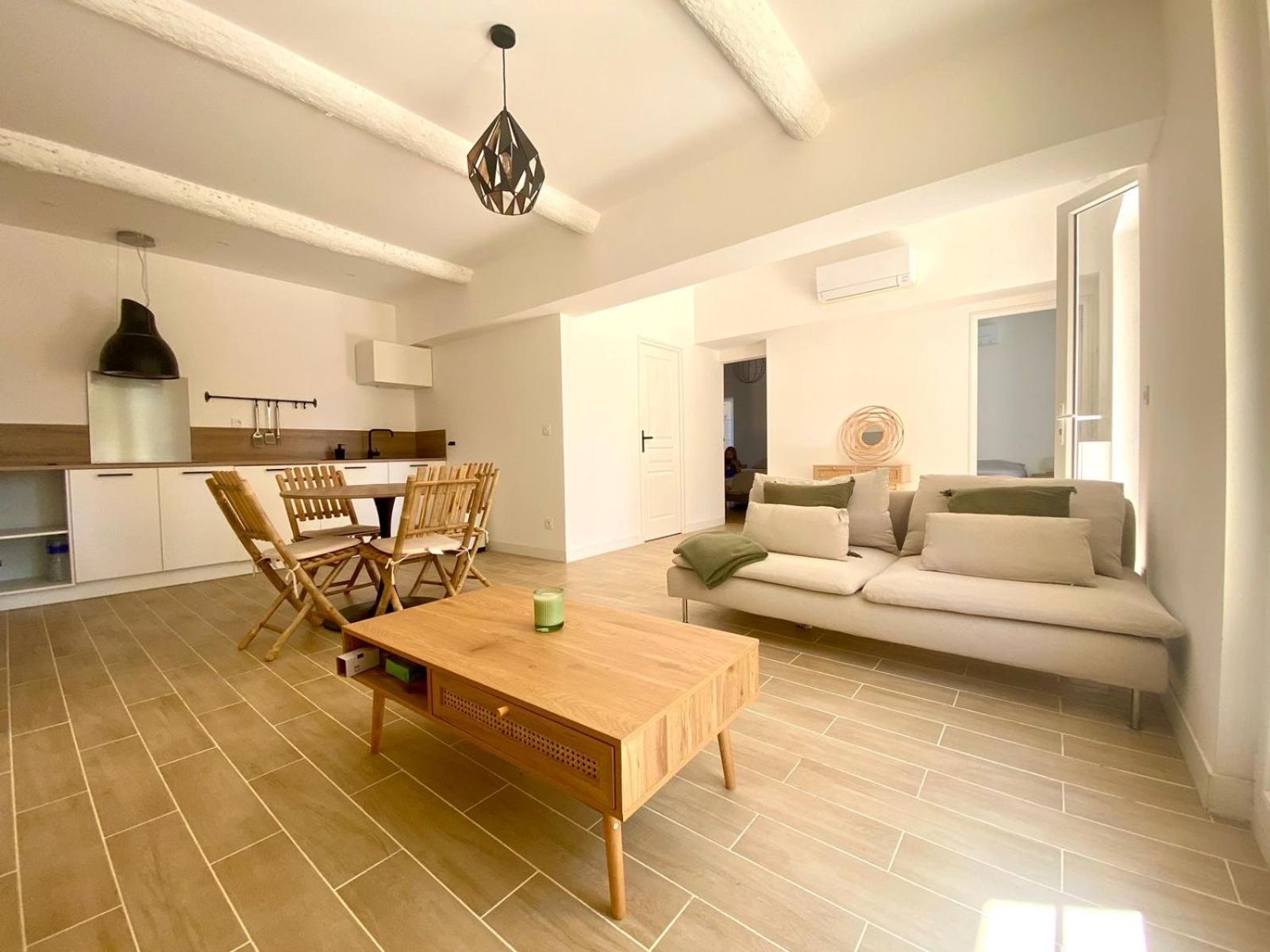 Appartement De Standing Dans Une Bastide Aixoise آيكس أومبروفينس المظهر الخارجي الصورة