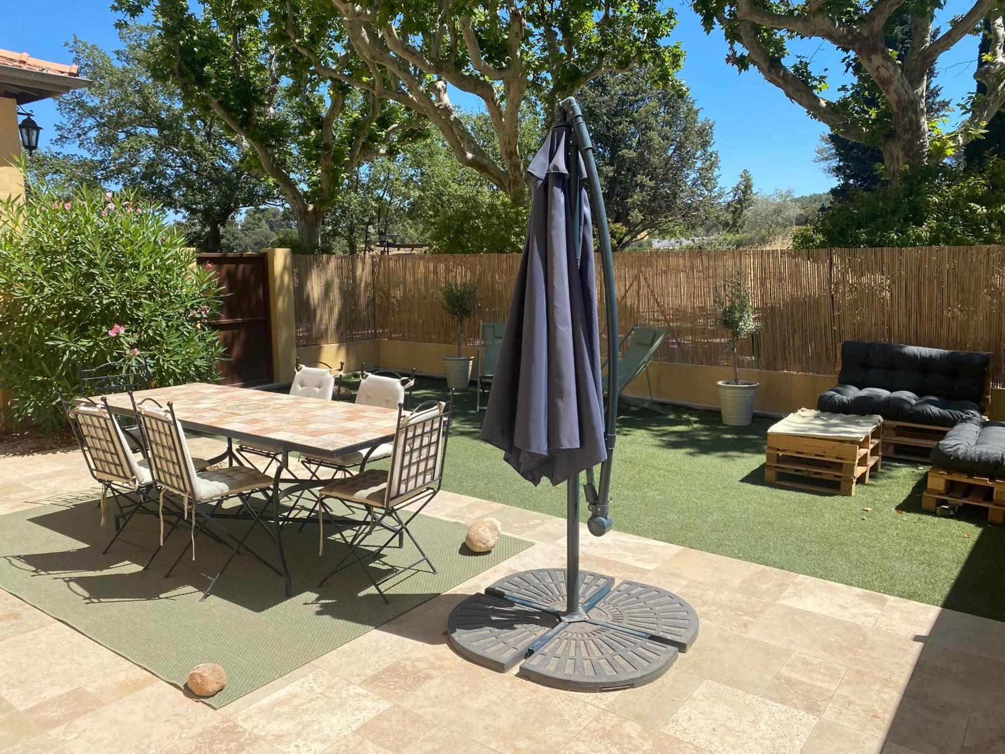 Appartement De Standing Dans Une Bastide Aixoise آيكس أومبروفينس المظهر الخارجي الصورة